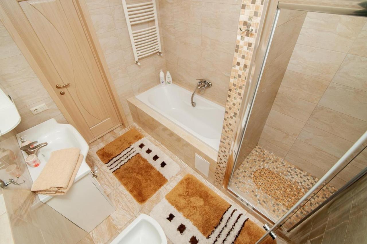 Lia*S Deluxe Apartment In The Center Кишинёв Экстерьер фото